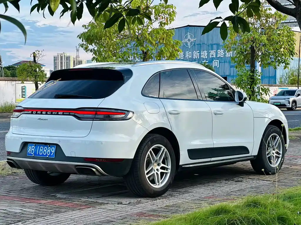 Porsche Macan 2021 — фото 7