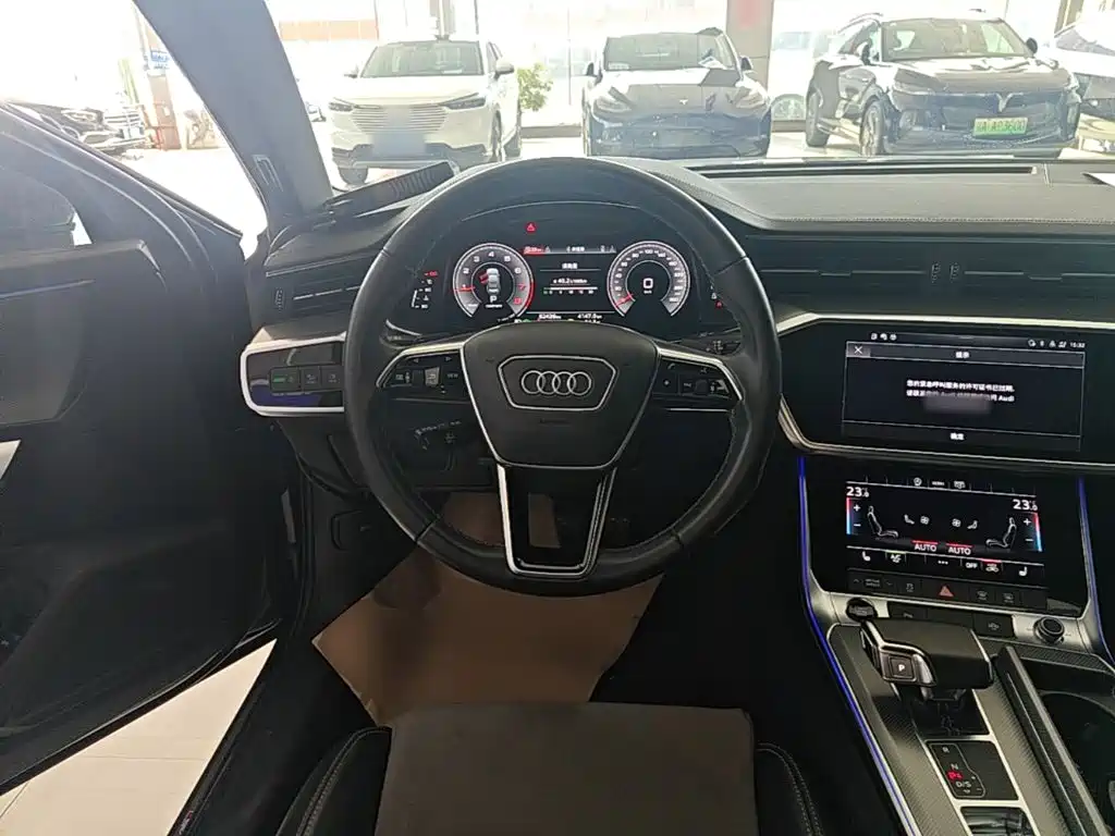 Audi A6L 2022 — фото 11