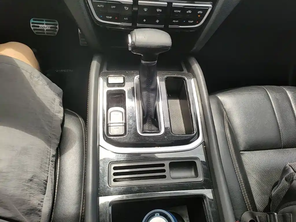 GAC Motor Trumpchi GS8 2018 — фото 14