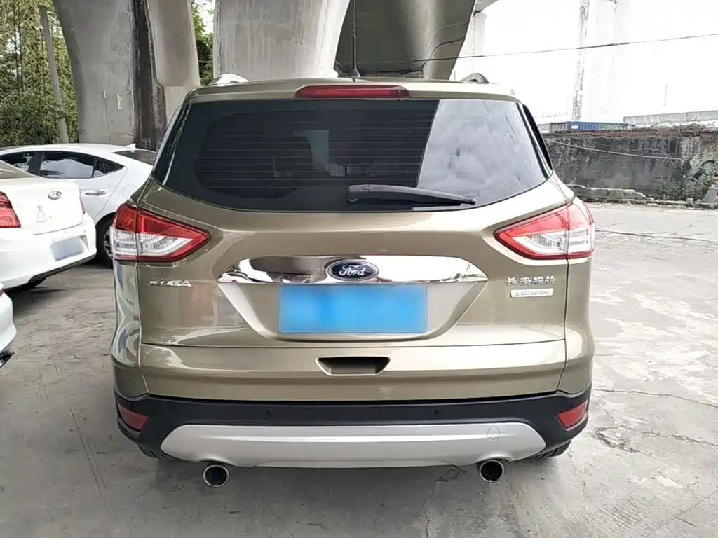 Ford Kuga 2015 — фото 6