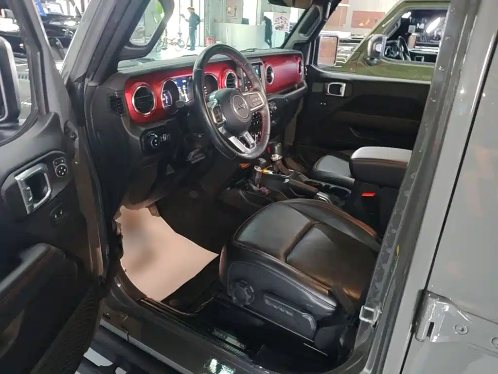 Jeep Wrangler 2023 — фото 16