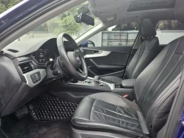 Audi A4L 2018