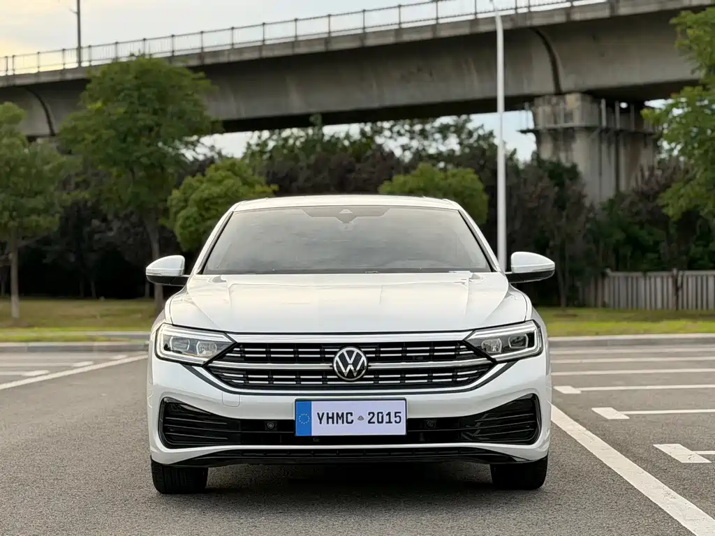 Volkswagen Sagitar 2023