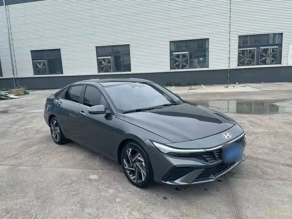 Hyundai Elantra 2025 — фото 22
