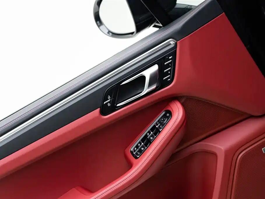 Porsche Macan 2022 — фото 14