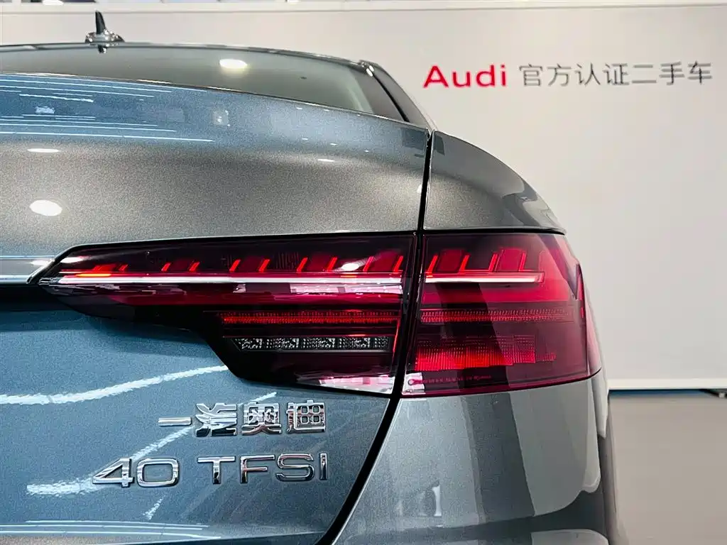 Audi A4L 2023 — фото 14