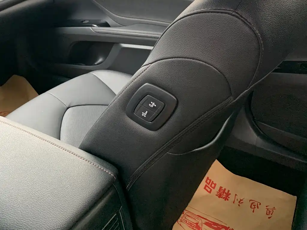 Toyota Camry 2022 — фото 14