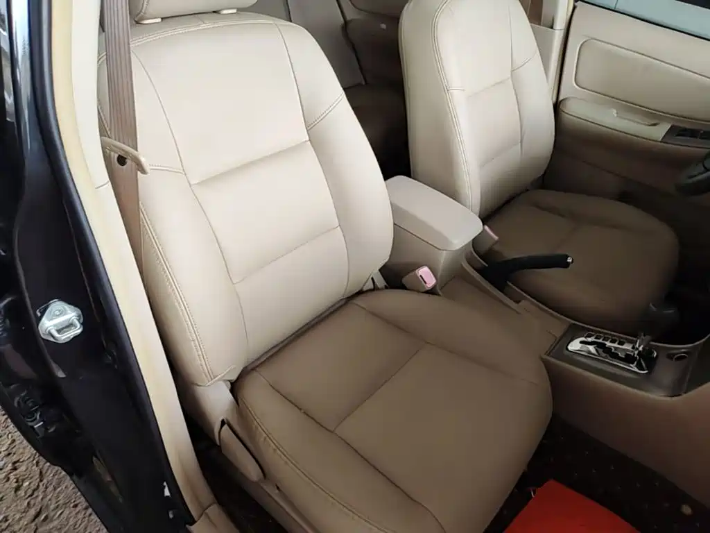 Toyota Corolla 2015 — фото 20