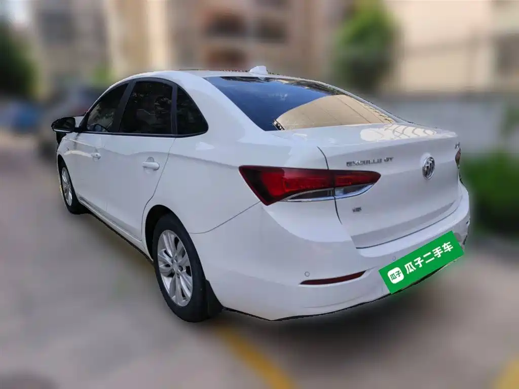 Buick Excelle 2019 — фото 11