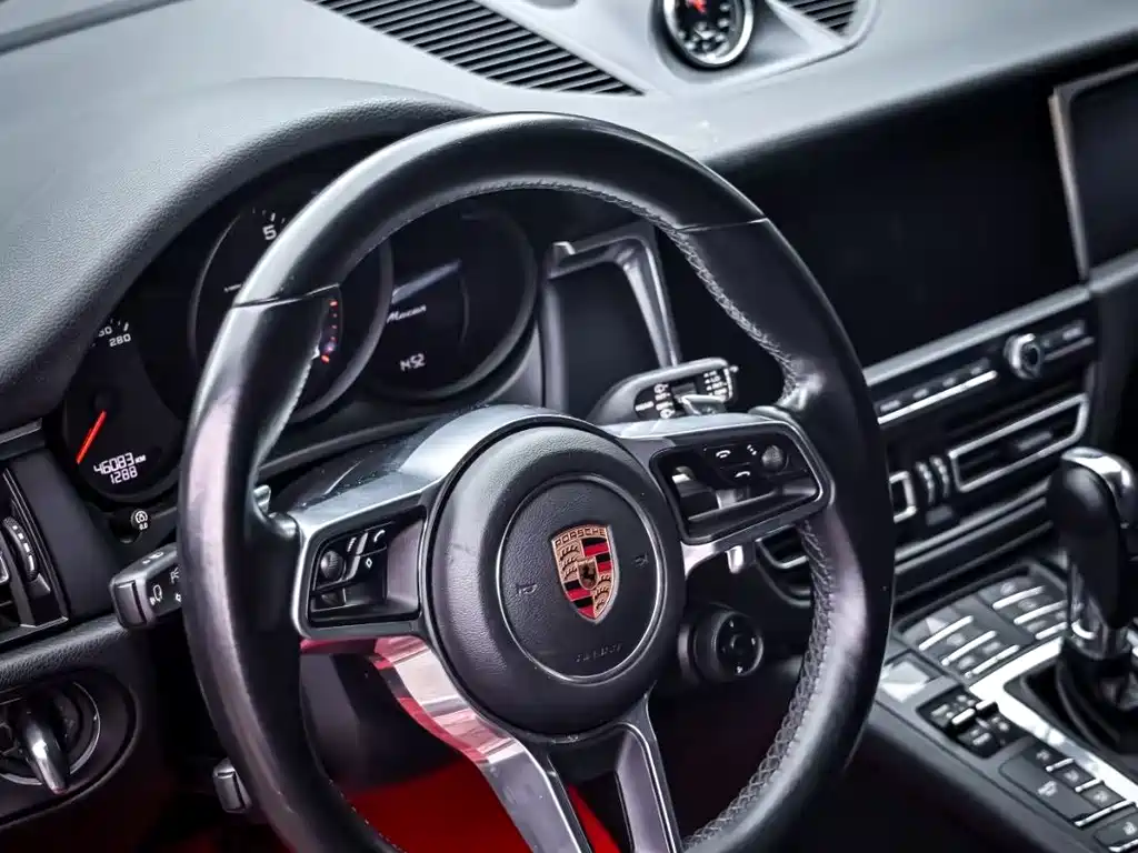 Porsche Macan 2022 — фото 3