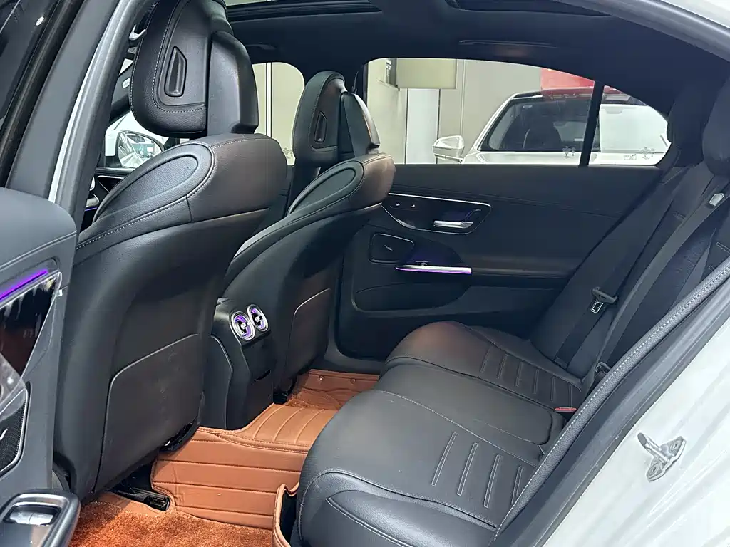 Mercedes-Benz C-Class 2023