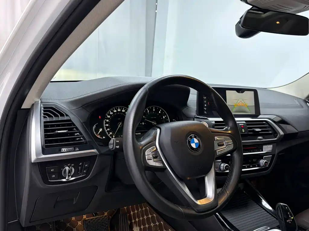 BMW X3 2018 — фото 9