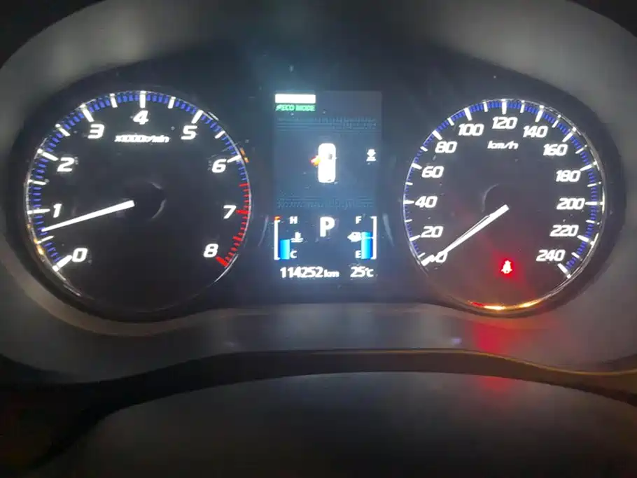 Mitsubishi Outlander 2018 — фото 14