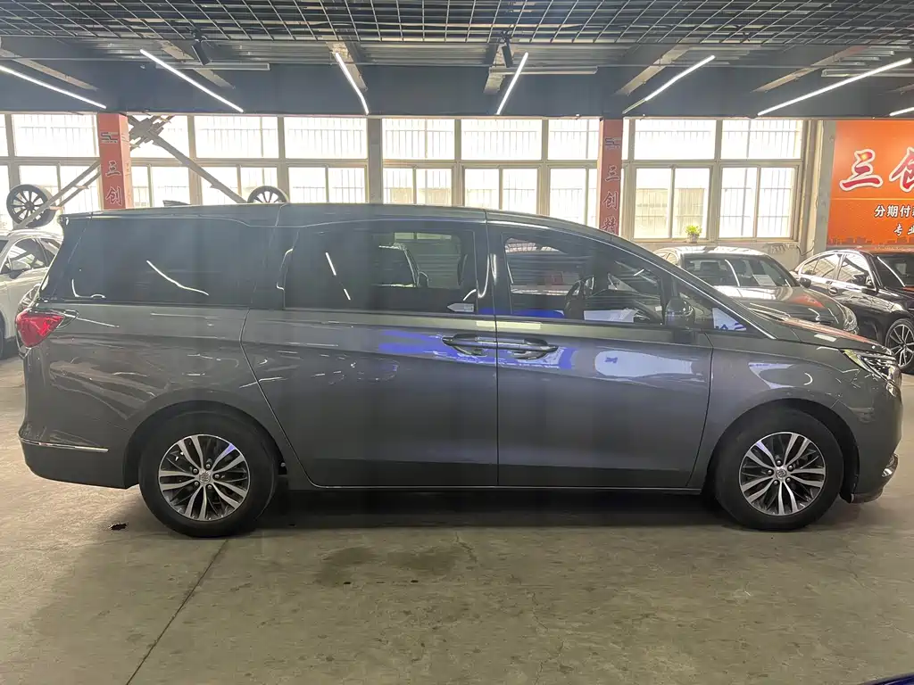 Buick GL8 2019