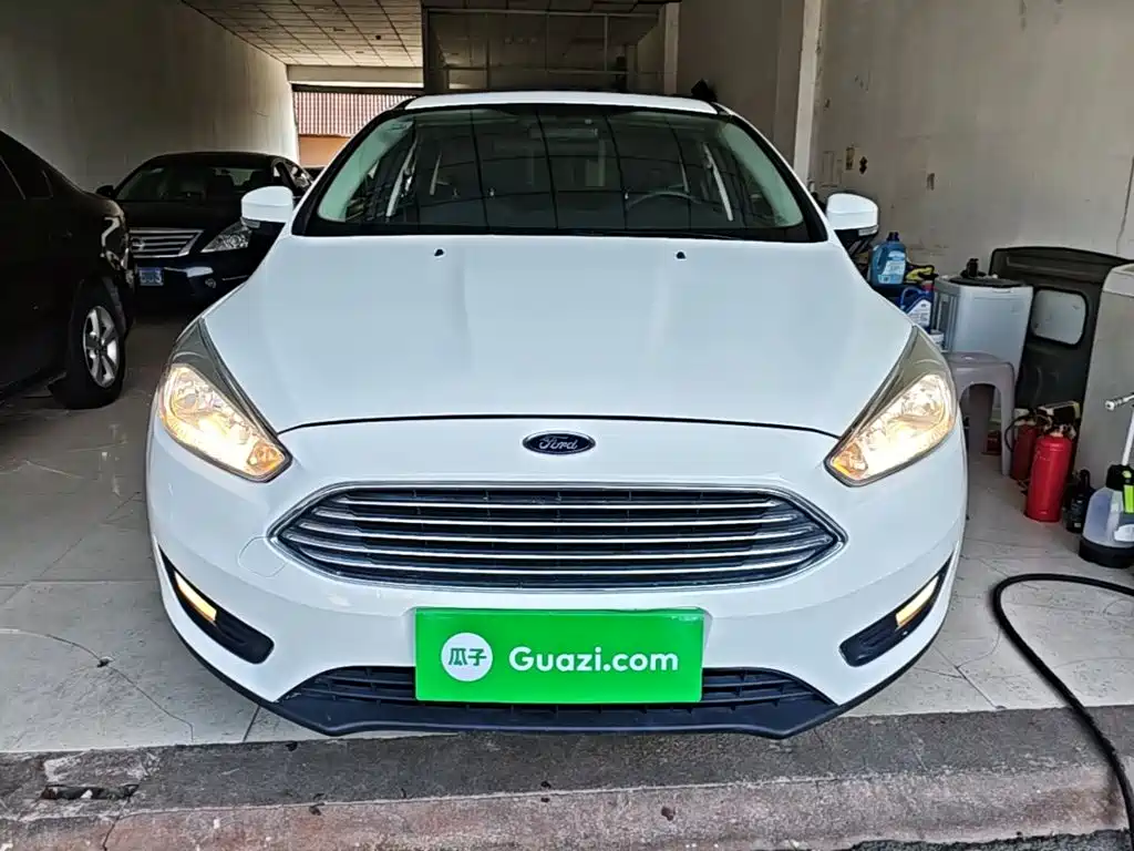 Ford Focus 2018 — фото 3
