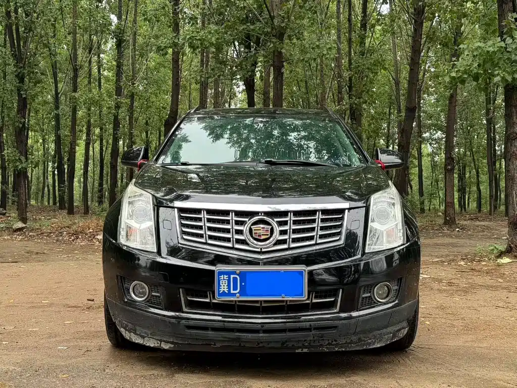 Cadillac SRX 2015 — фото 2