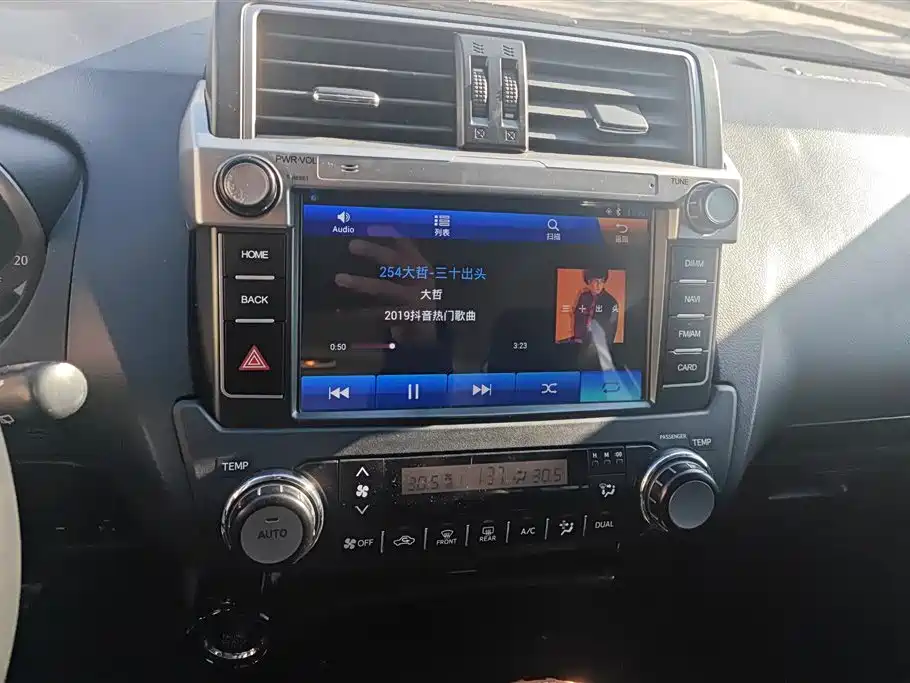 Toyota Prado 2017 — фото 13