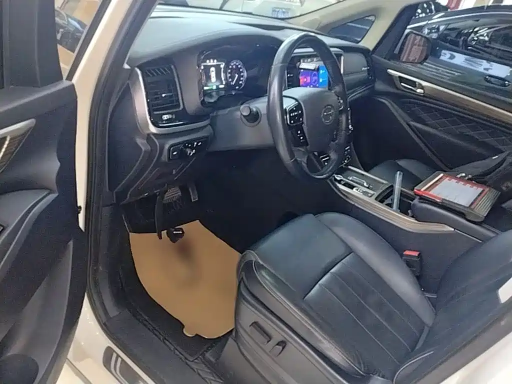 GAC Motor Trumpchi M8 2020 — фото 16
