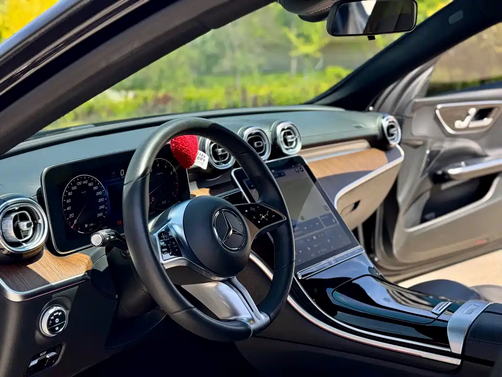 Mercedes-Benz C-Class 2022 — фото 4
