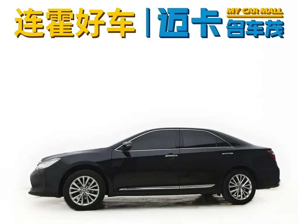 Toyota Camry 2018 — фото 5