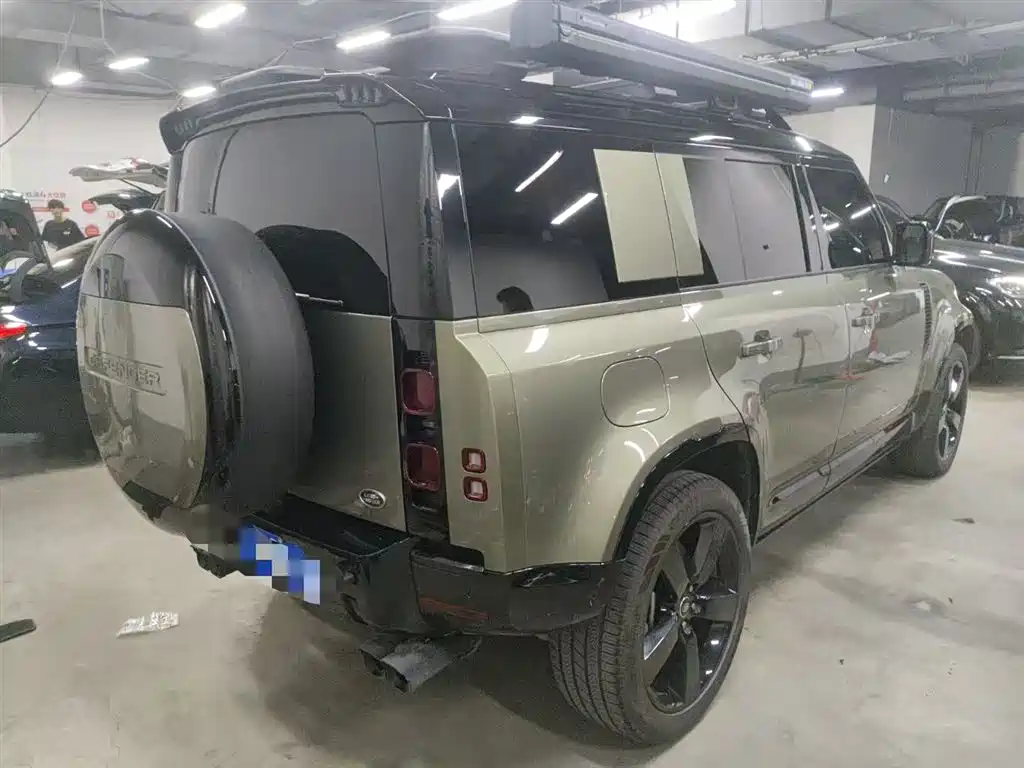 Land Rover Defender 2025 — фото 4