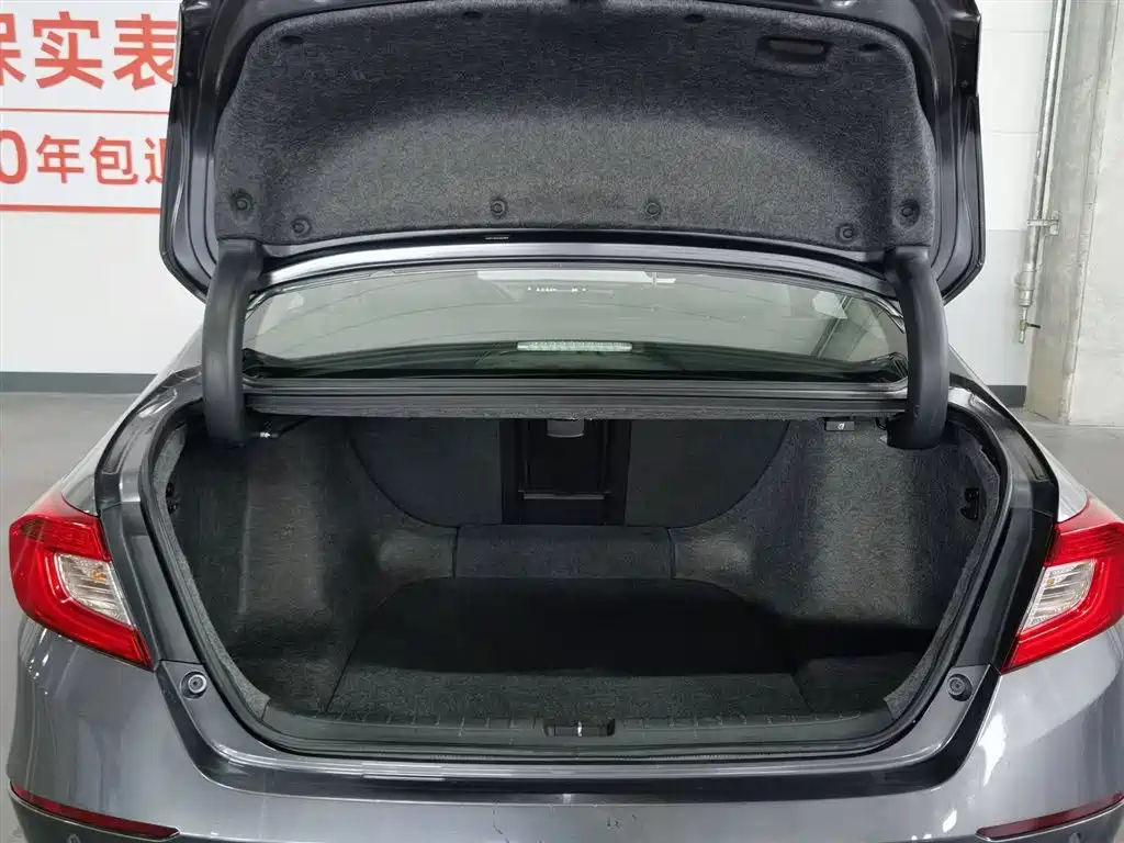 Honda Accord 2019 — фото 16