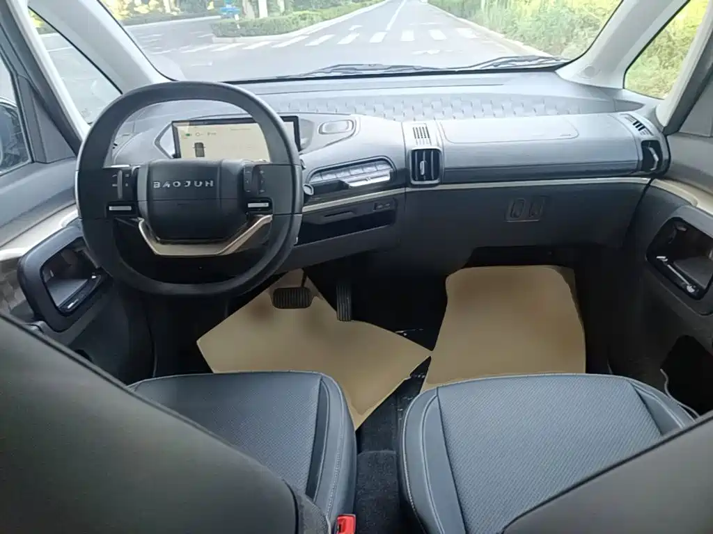 Baojun KiWi EV 2022 — фото 10