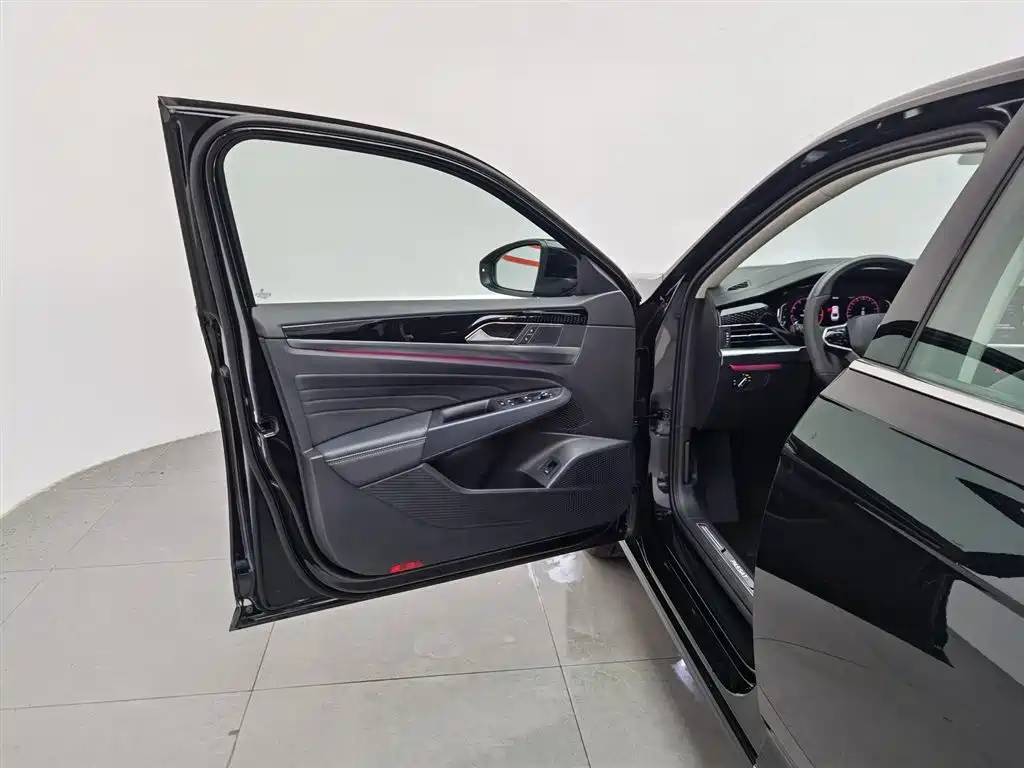 Volkswagen Passat 2023 — фото 8