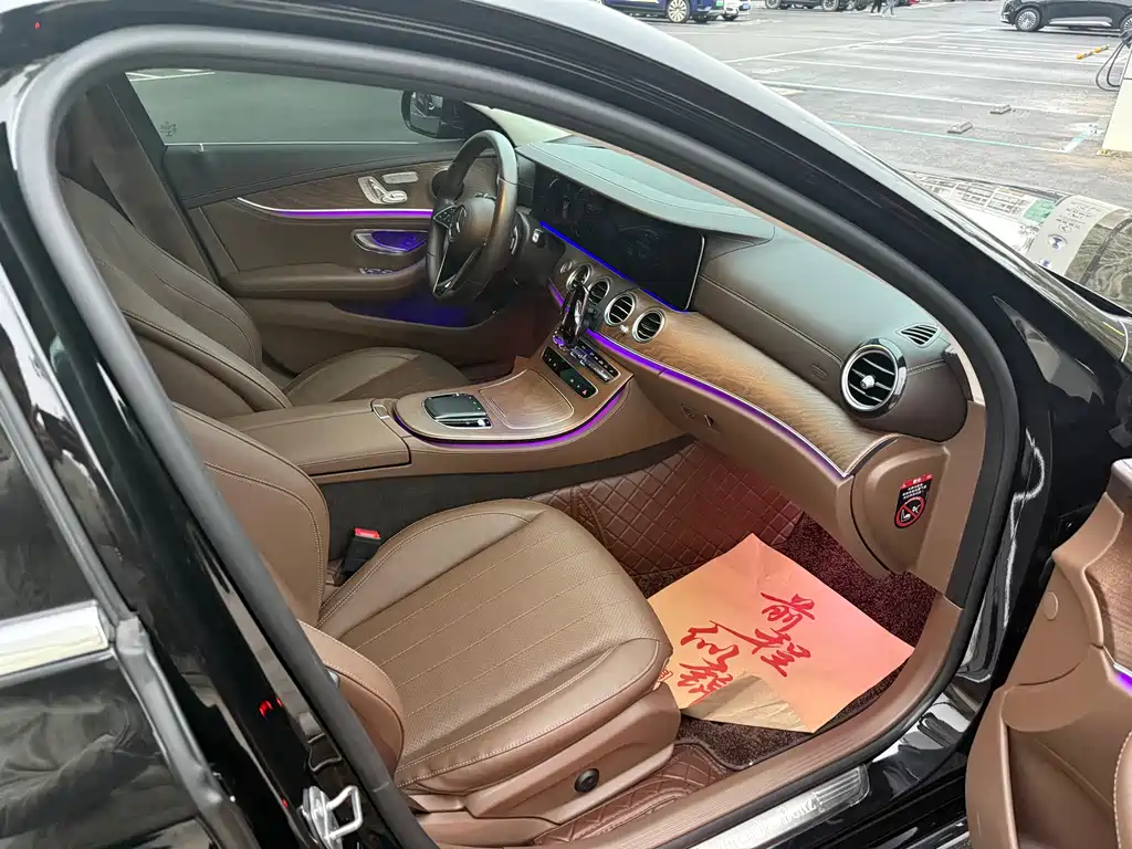 Mercedes-Benz E-Class 2020 — фото 12