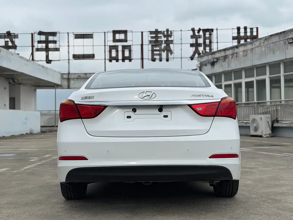 Hyundai Mistra 2014 — фото 10