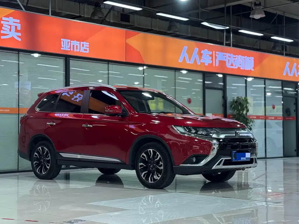 Mitsubishi Outlander 2020