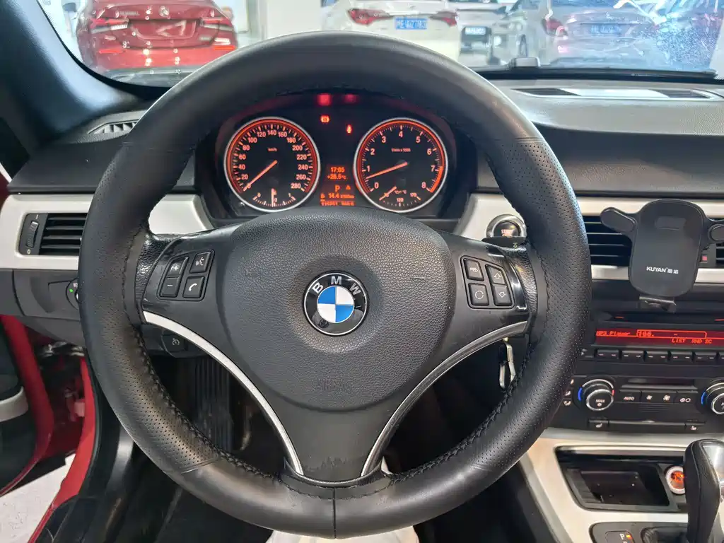 BMW 3 Series 2008 — фото 12