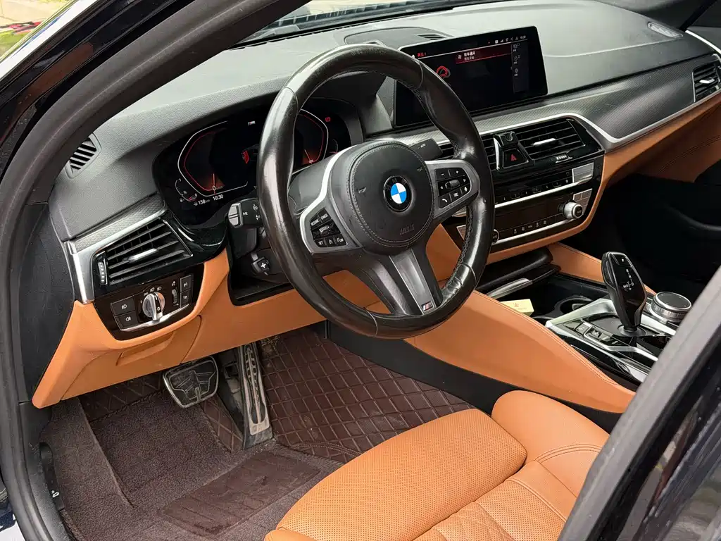 BMW 5 Series 2021