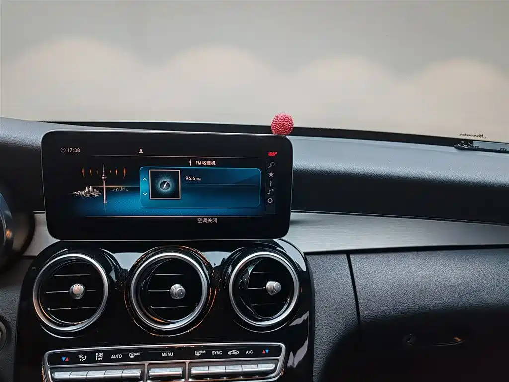 Mercedes-Benz C-Class 2019 — фото 11
