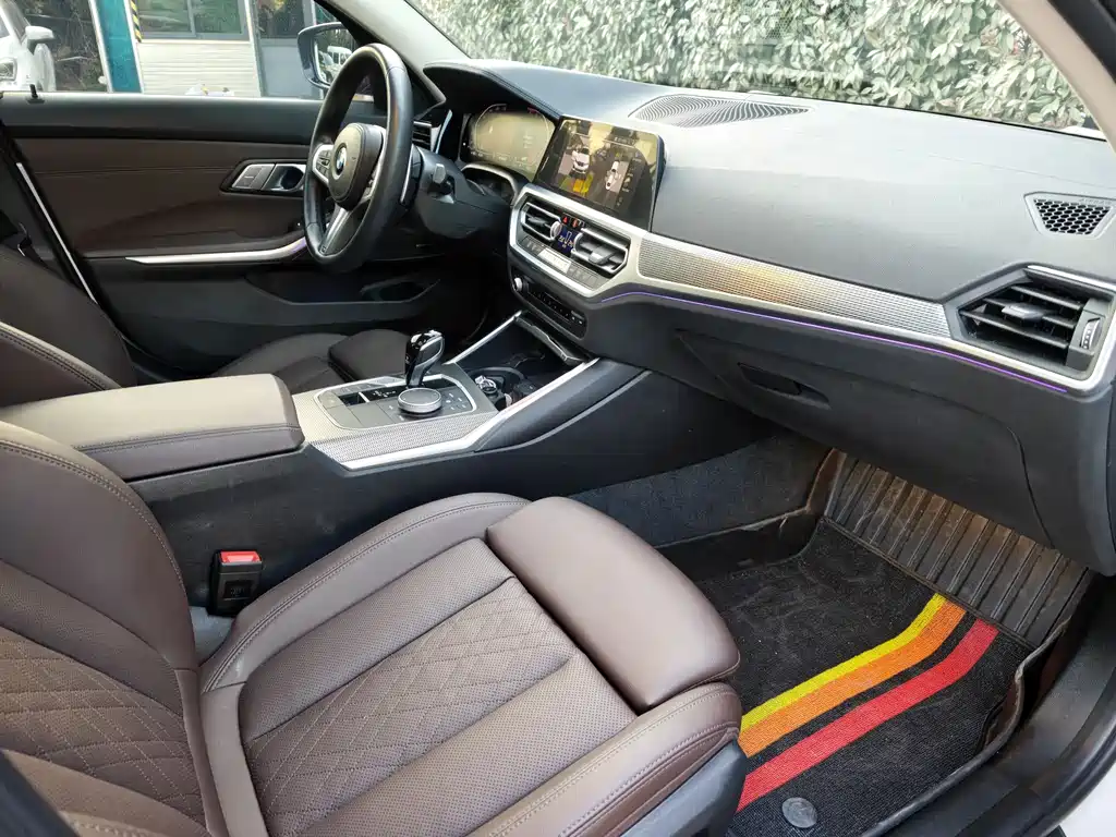 BMW 3 Series 2022 — фото 15