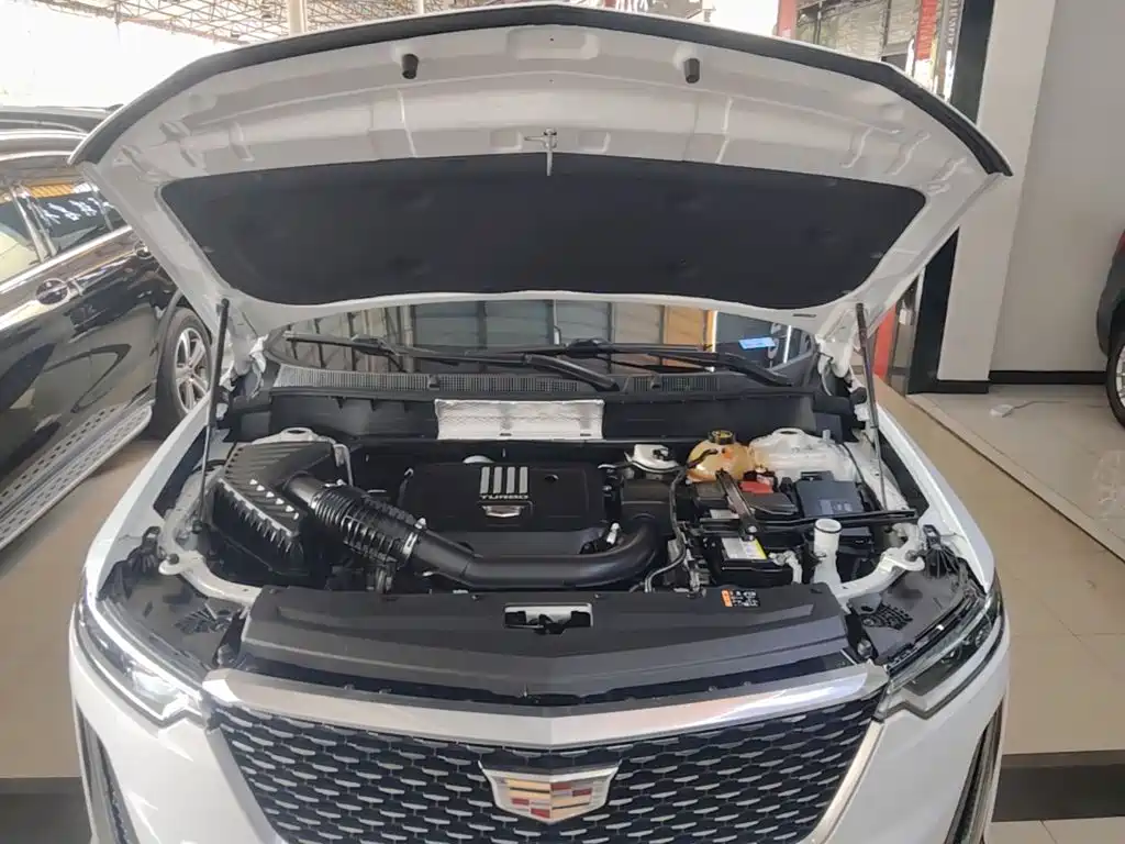 Cadillac XT6 2020 — фото 20