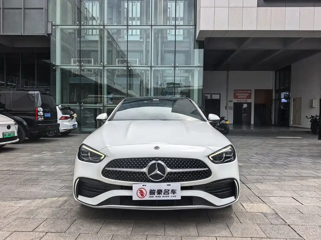 Mercedes-Benz C-Class 2022