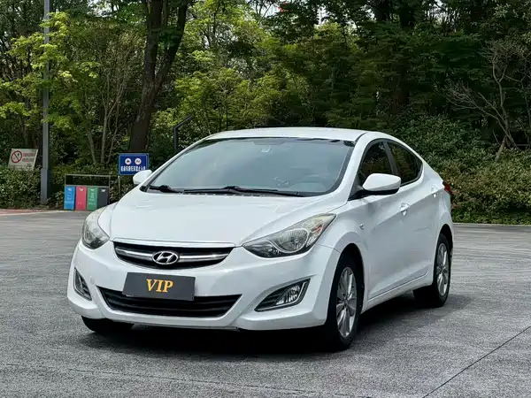 Hyundai Elantra Langdong 2015