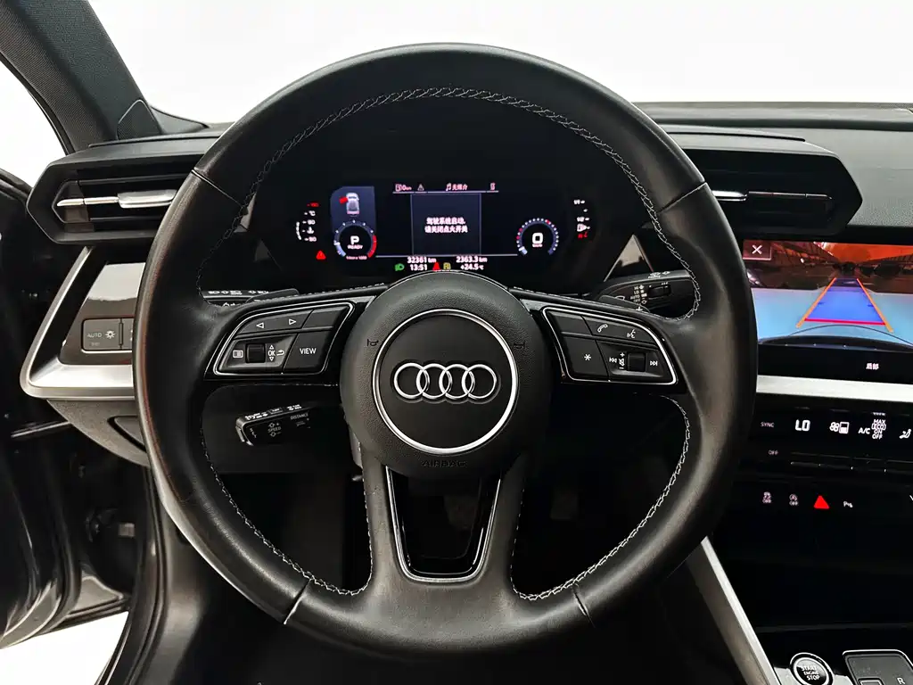 Audi A3 2023 — фото 12