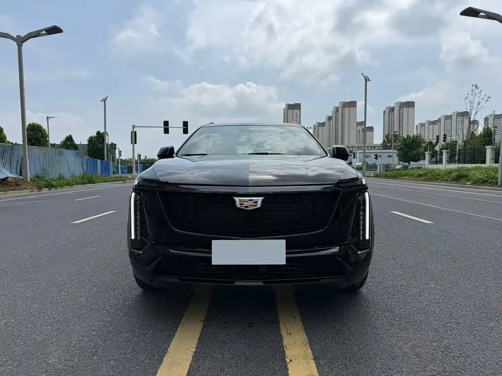 Cadillac XT5 2025 — фото 2