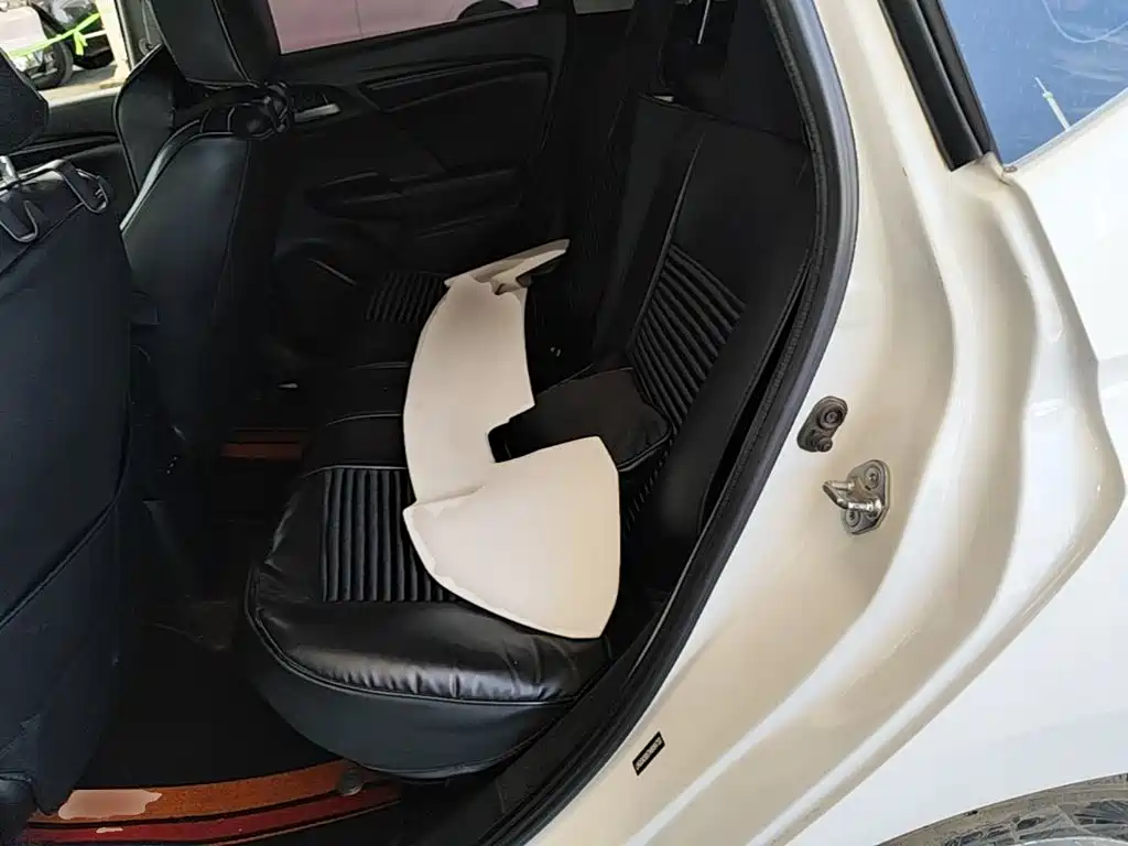 Honda Fit 2017 — фото 24