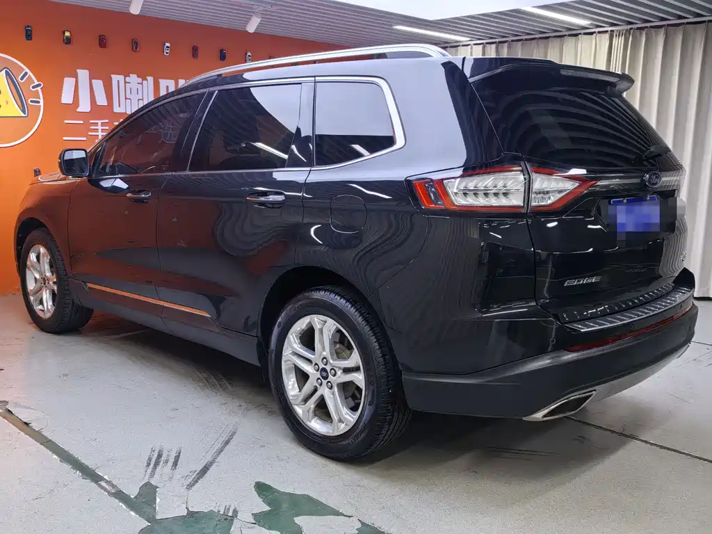 Ford Edge 2016 — фото 10
