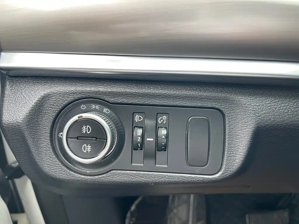 Haval H7 2016 — фото 13
