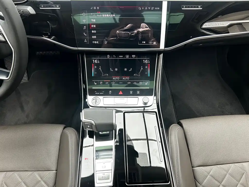 Audi A8 2026 — фото 18
