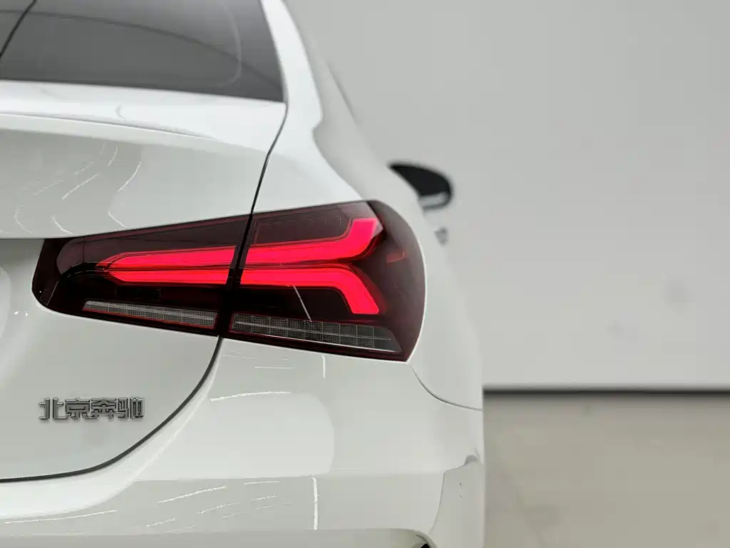 Mercedes-Benz A-Class 2023 — фото 13