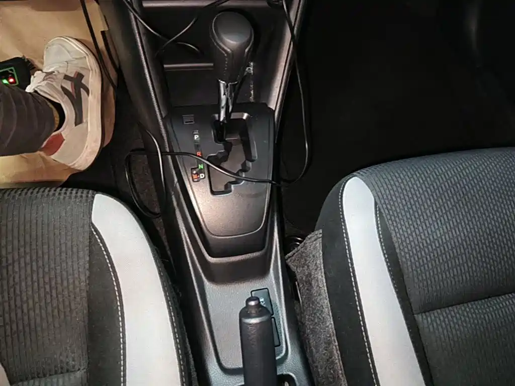 Toyota Yaris L 2019 — фото 14
