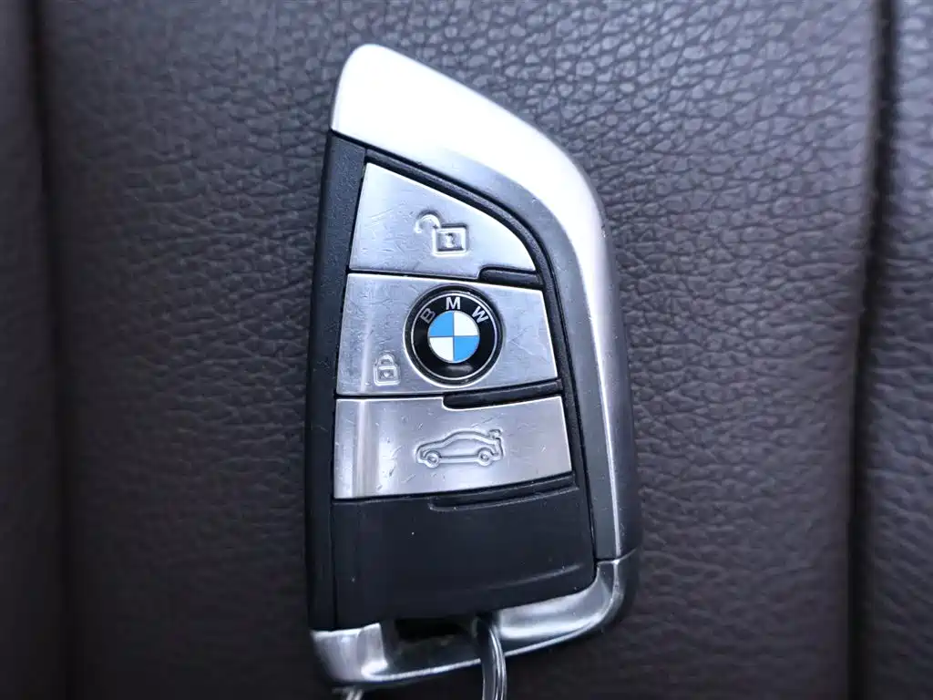 BMW X5 2017 — фото 25