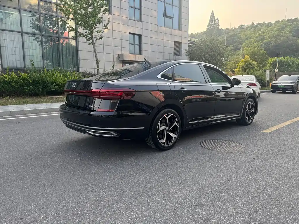 Volkswagen Passat 2025