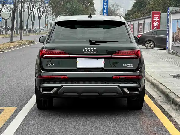 Audi Q7 2023