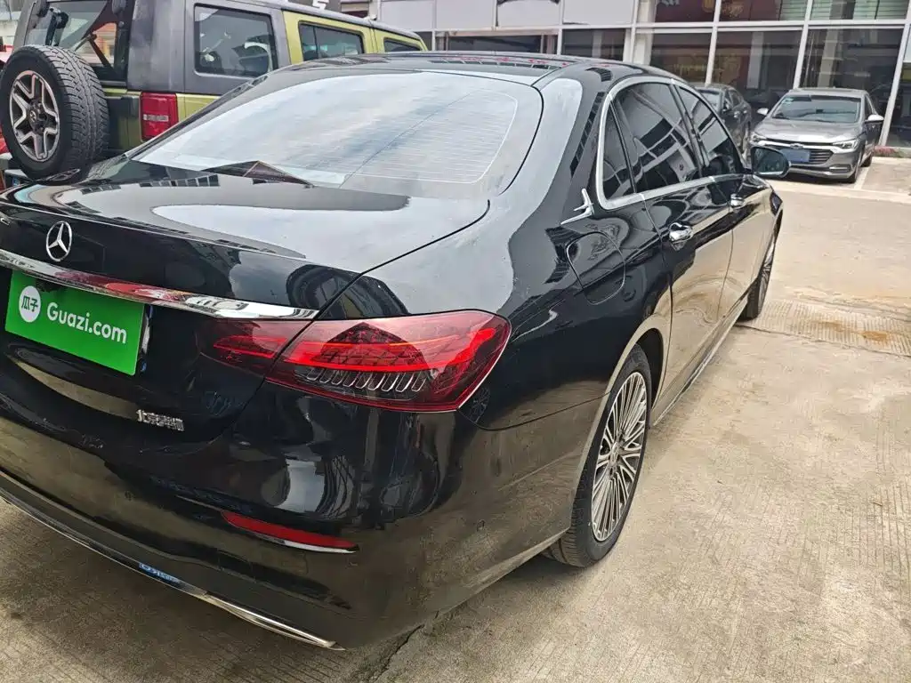 Mercedes-Benz E-Class 2021